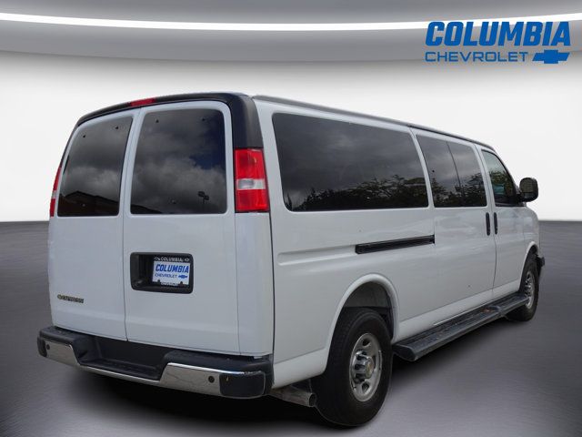 Used 2025 Chevrolet Express 3500 LT w/ LT Preferred Equipment Group RWD image 3