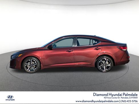 Used 2024 Nissan Sentra SV image 4