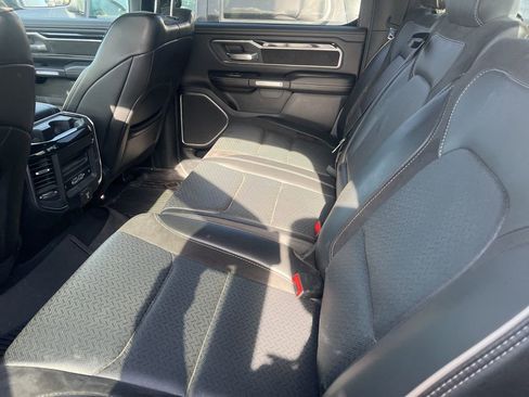 Used 2019 RAM 1500 Laramie AWD/4WD image 15