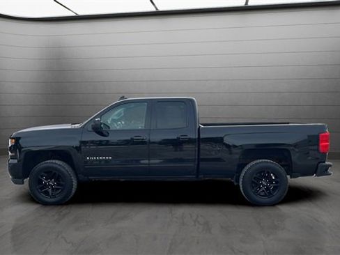 Used 2017 Chevrolet Silverado 1500 LT w/ All Star Edition image 7