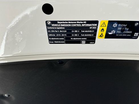 Used 2023 BMW i4 eDrive40 w/ M Sport Package RWD image 23