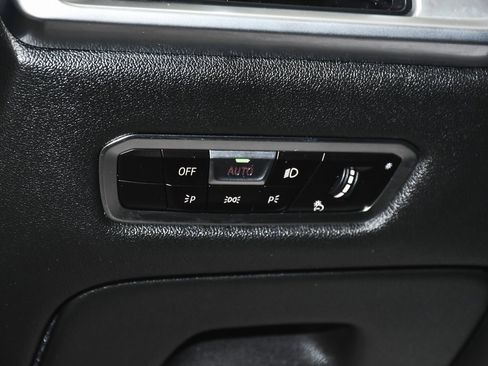 Used 2023 BMW X7 xDrive40i w/ Executive Package image 24