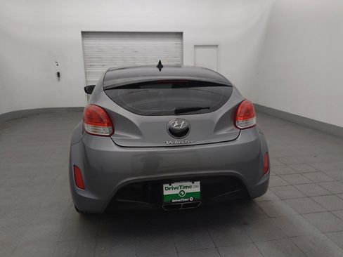 Used 2016 Hyundai Veloster w/ Option Group 03 FWD image 6