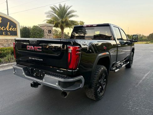 Used 2024 GMC Sierra 2500 SLT w/ SLT Convenience Package image 4