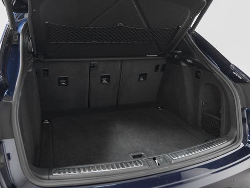 Certified 2018 Porsche Macan Sport Edition AWD/4WD image 16