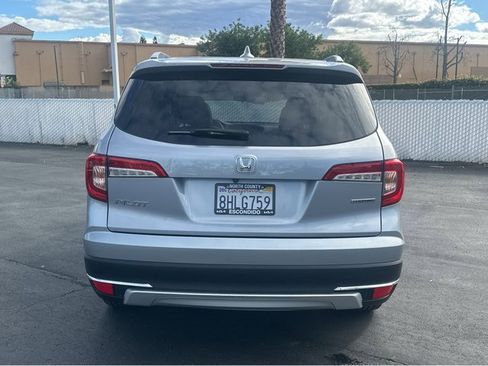 Used 2019 Honda Pilot Touring image 7