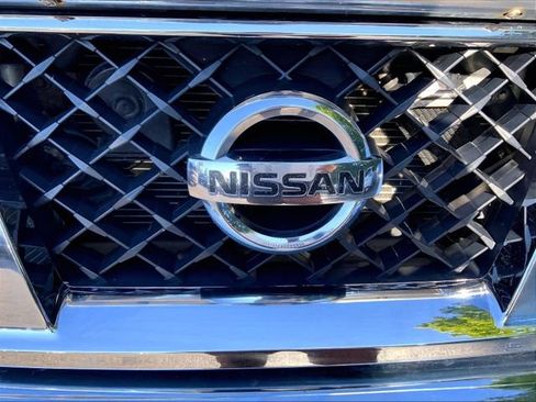Used 2013 Nissan Titan SL AWD/4WD image 5