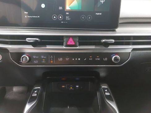 New 2025 Kia Sorento EX image 23