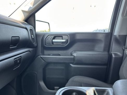 Used 2022 Chevrolet Silverado 1500 Custom AWD/4WD image 37