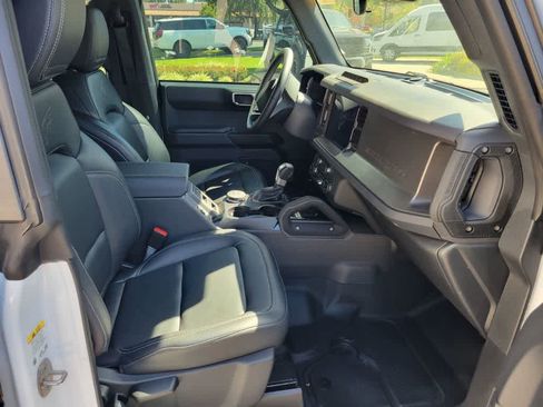 Used 2025 Ford Bronco Big Bend w/ Black Diamond Package AWD/4WD image 12
