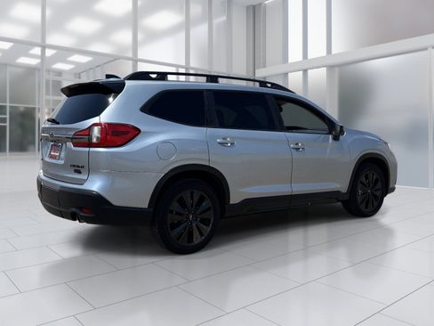 Used 2022 Subaru Ascent Onyx Edition AWD/4WD image 6