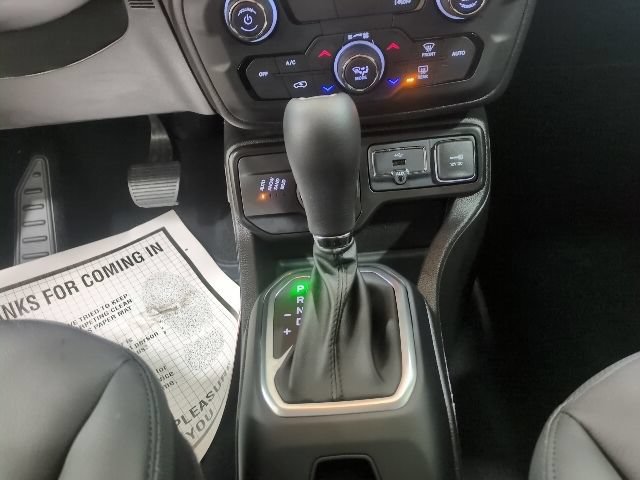 Used 2023 Jeep Renegade Limited AWD/4WD image 18