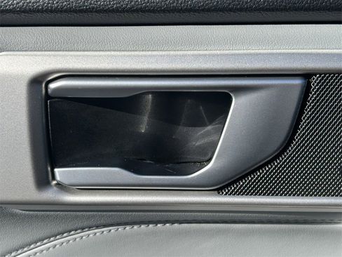 Used 2023 Ford Explorer XLT w/ Equipment Group 202A image 27