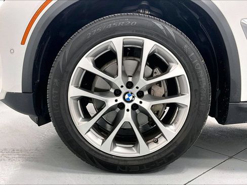 Used 2024 BMW X5 xDrive40i AWD/4WD image 8