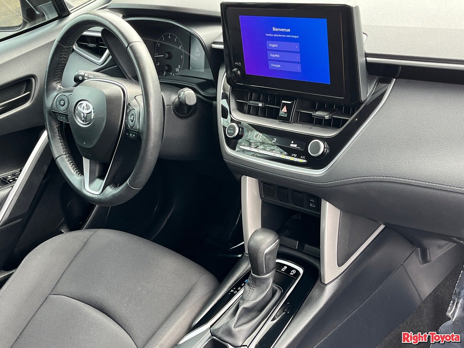 Certified 2024 Toyota Corolla Cross LE w/ Moonroof Package FWD image 13