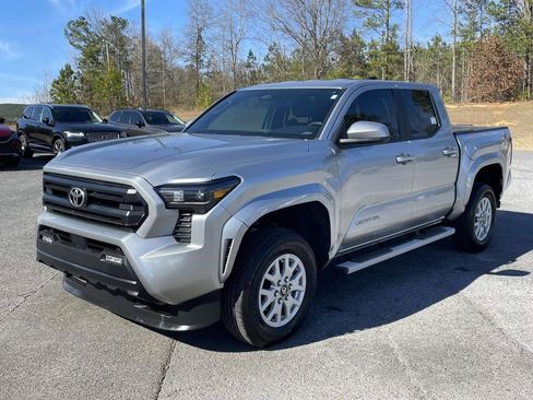 Used 2024 Toyota Tacoma SR5 image 6