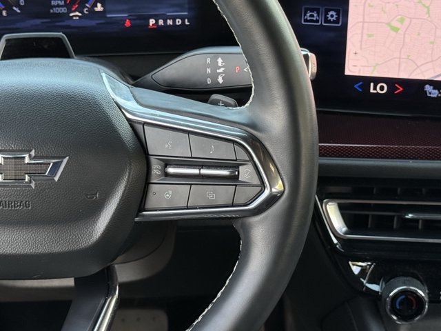 Used 2025 Chevrolet Traverse Z71 w/ Enhanced Driving Package AWD/4WD image 16