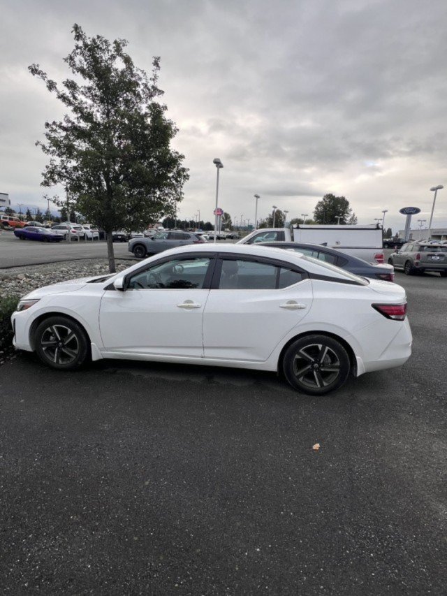 Used 2024 Nissan Sentra SV FWD image 5