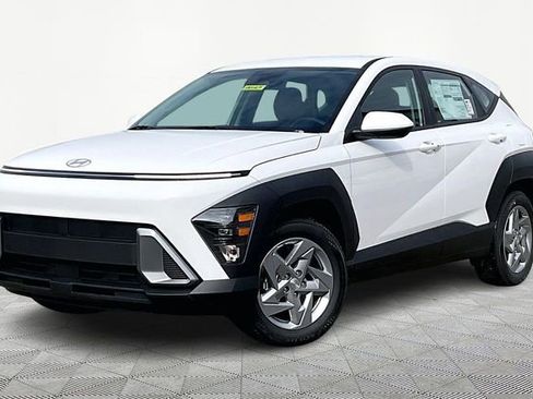 New 2026 Hyundai Kona SE image 2