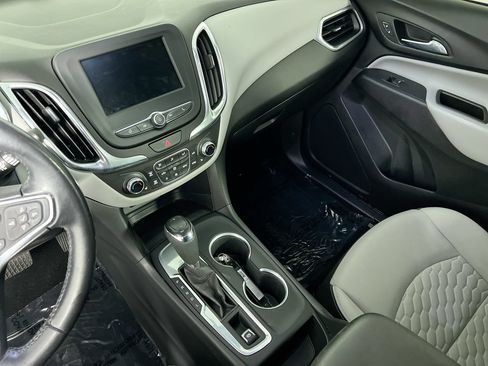Used 2020 Chevrolet Equinox LT FWD image 20