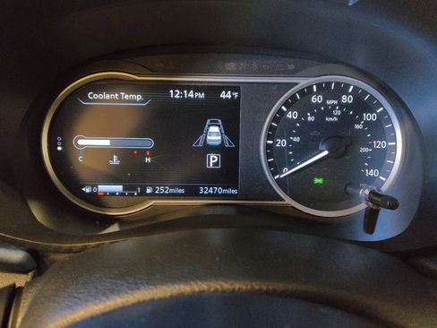 Used 2025 Nissan Versa SV image 23