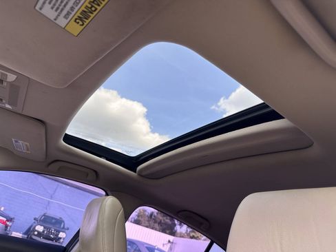 Used 2017 Acura ILX FWD image 13