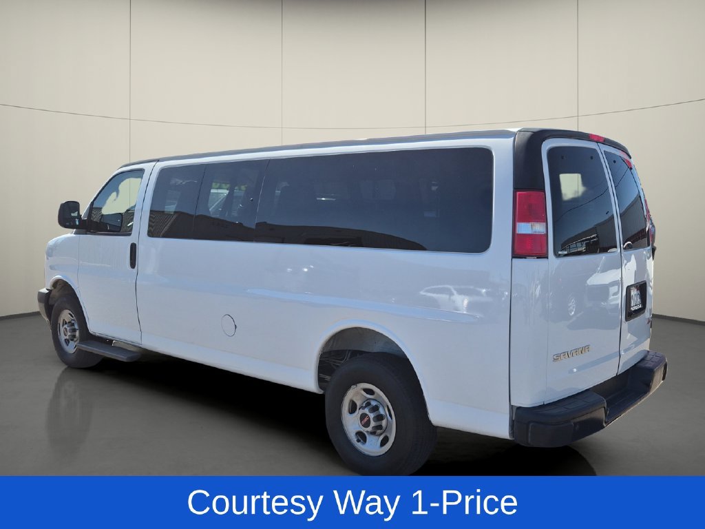 Used 2022 GMC Savana 3500 LS RWD image 6