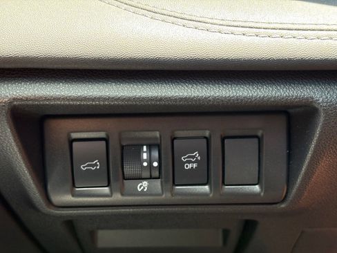 Used 2020 Subaru Outback Touring w/ Popular Package #2 AWD/4WD image 17