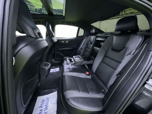 Used 2019 Volvo S60 T5 R-Design image 28