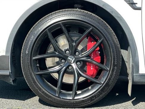 Used 2021 Tesla Model Y Long Range image 29