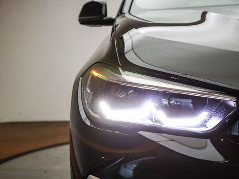 Certified 2023 BMW X6 xDrive40i w/ Premium Package image 8