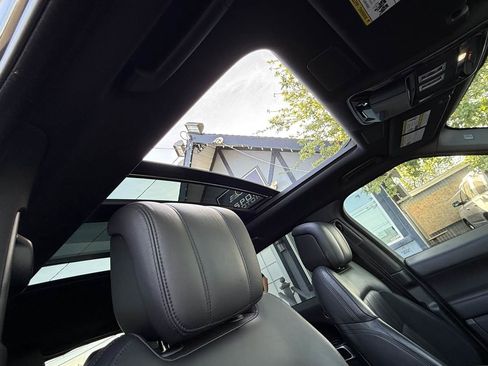 Used 2019 Land Rover Range Rover Sport HST image 15
