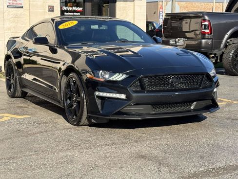Used 2018 Ford Mustang GT Premium w/ Black Accent Package RWD image 15