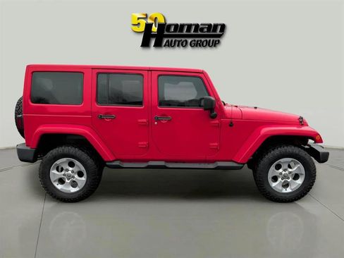 Used 2015 Jeep Wrangler Unlimited Sahara image 6