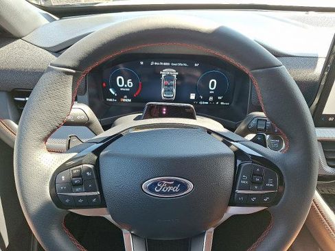 Certified 2025 Ford Explorer ST w/ Sun And Sound Package image 22