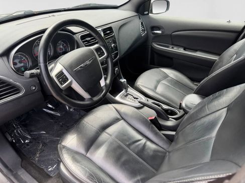 Used 2013 Chrysler 200 Limited FWD image 16