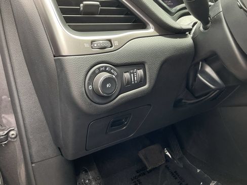Used 2022 Jeep Cherokee Latitude Lux AWD/4WD image 35