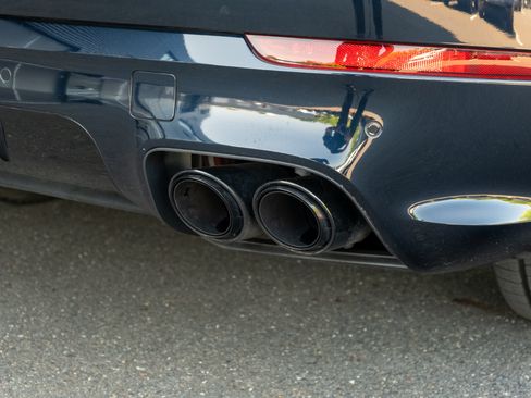 Certified 2023 Porsche Cayenne Turbo S AWD/4WD image 23