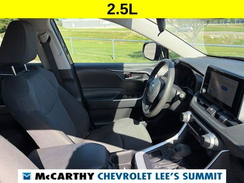 Used 2024 Toyota RAV4 XLE FWD image 26