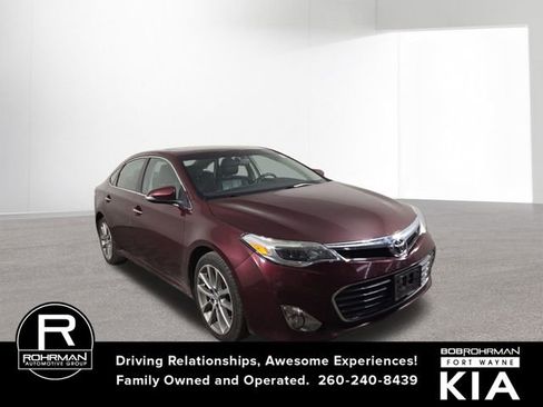 Used 2015 Toyota Avalon XLE Touring image 4
