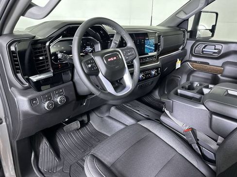 New 2026 GMC Sierra 3500 SLE AWD/4WD image 11