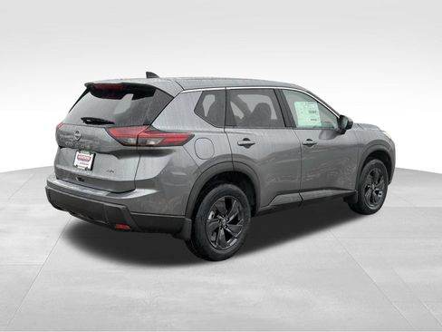 Used 2026 Nissan Rogue SV w/ Cold Weather Package AWD/4WD image 5