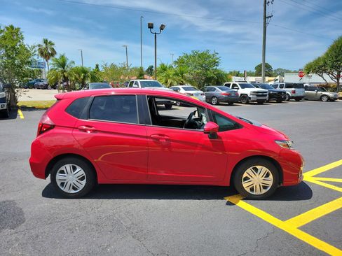 Used 2020 Honda Fit LX image 5