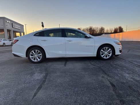Used 2022 Chevrolet Malibu LT image 9
