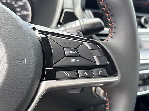 New 2025 Nissan Altima 2.5 SR w/ SR Premium Package image 39