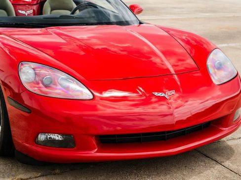 Used 2006 Chevrolet Corvette Convertible image 23