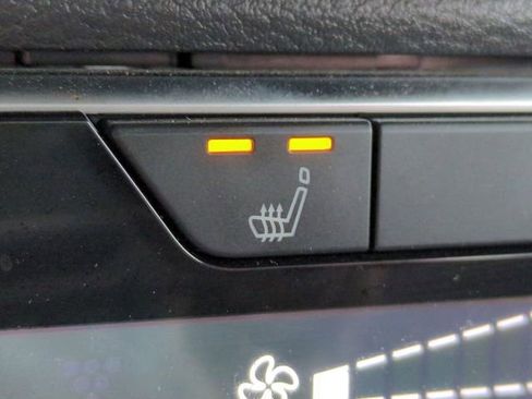 Used 2025 Nissan Sentra SR FWD image 21
