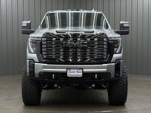 Used 2026 GMC Sierra 3500 Denali Ultimate AWD/4WD image 8