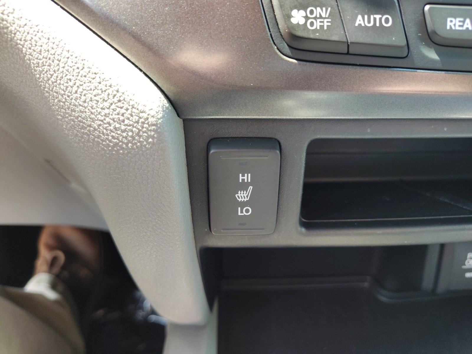 Used 2017 Honda Ridgeline RTL-T image 25