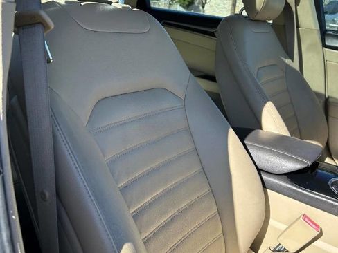 Used 2013 Ford Fusion SE image 49